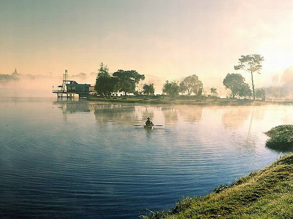 Hồ Than Thở Đà Lạt